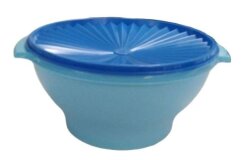 Чаша 4,1л голубая с синей крышкой Tupperware
